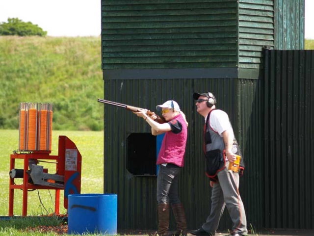  Recibiendo entrenamiento de uno de nuestros instructores experimentados 